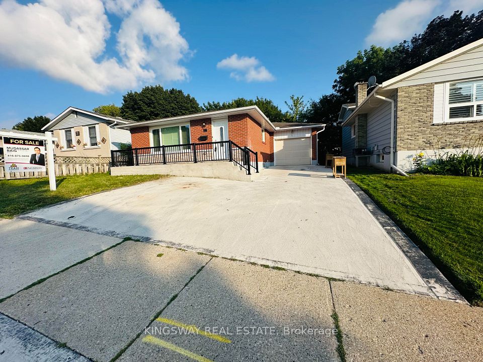 Detached at 35 Silver Aspen Crescent, Kitchener, ON N2N 1H5, Kitchener