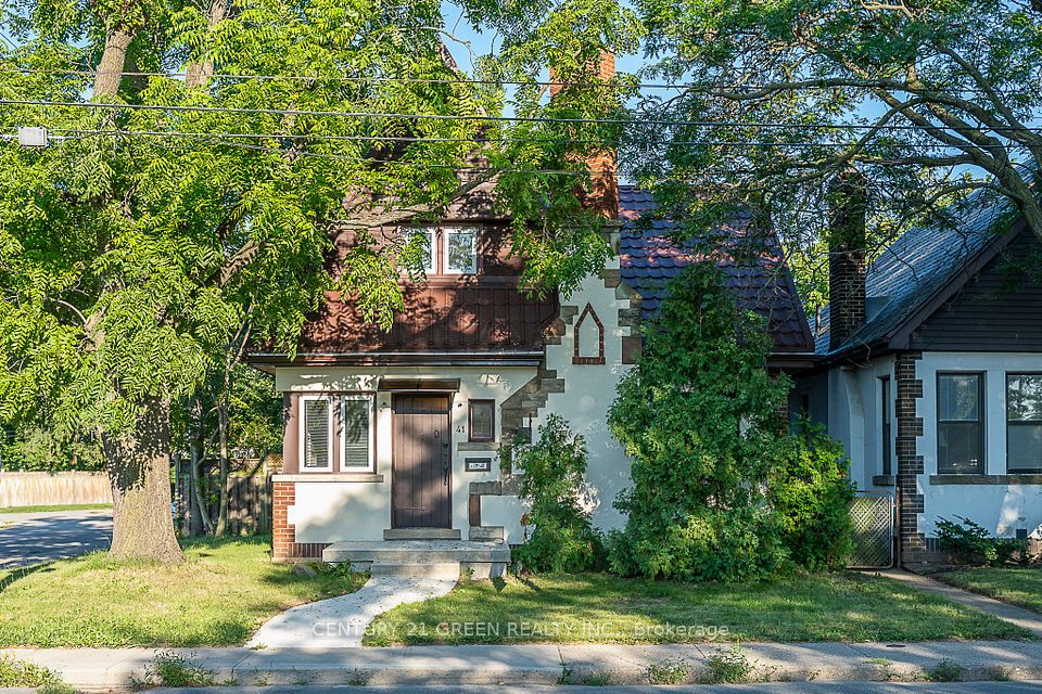 Detached at 41 Paradise Road S, Hamilton, ON L8S 1S3, Hamilton