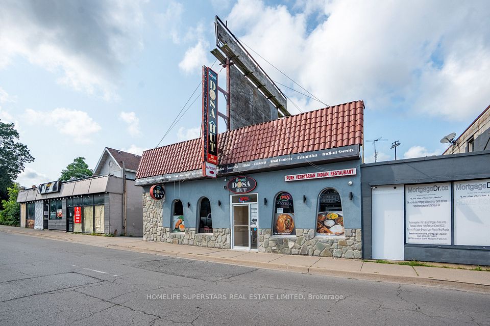 5991 Lundys Lane E, Niagara Falls, ON L2G 1T2
