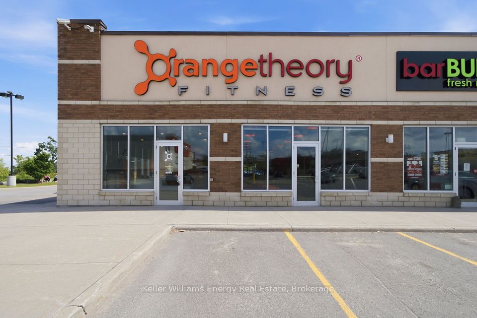 1905 Lansdowne Street, Peterborough, ON K9K 2M9