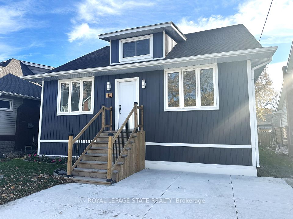 Duplex at 10 Comet Avenue 1, Hamilton, ON L8H 7E5, Hamilton