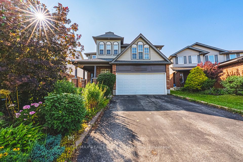 Detached at 140 Country Club Drive, Cambridge, ON N1T 2B6, Cambridge