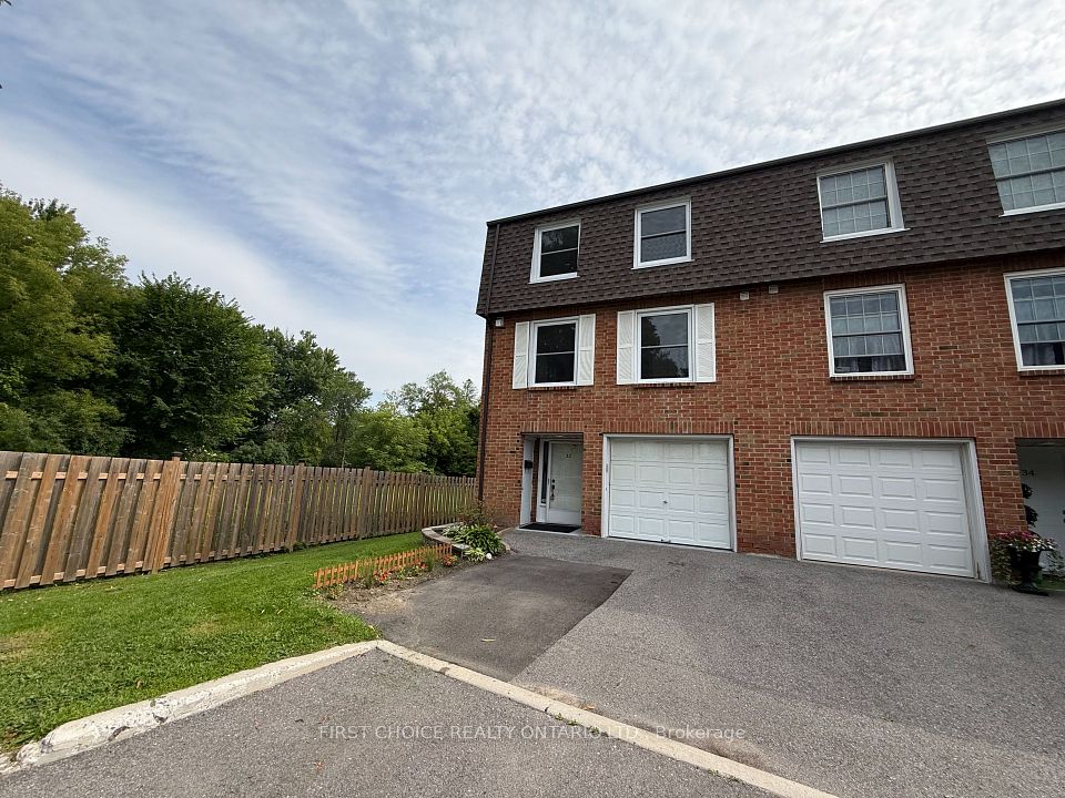 32 Appleby Private N, Mooneys Bay - Carleton Heights and Area, ON K2C 3P4 at 32 Appleby Private N, Mooneys Bay - Carleton Heights and Area, ON K2C 3P4, Mooneys Bay - Carleton Heights and Area, ON, K2C 3P4