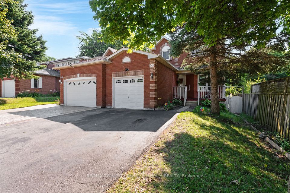 Detached at 100 Anglerock Drive, Cambridge, ON N1T 1L9, Cambridge