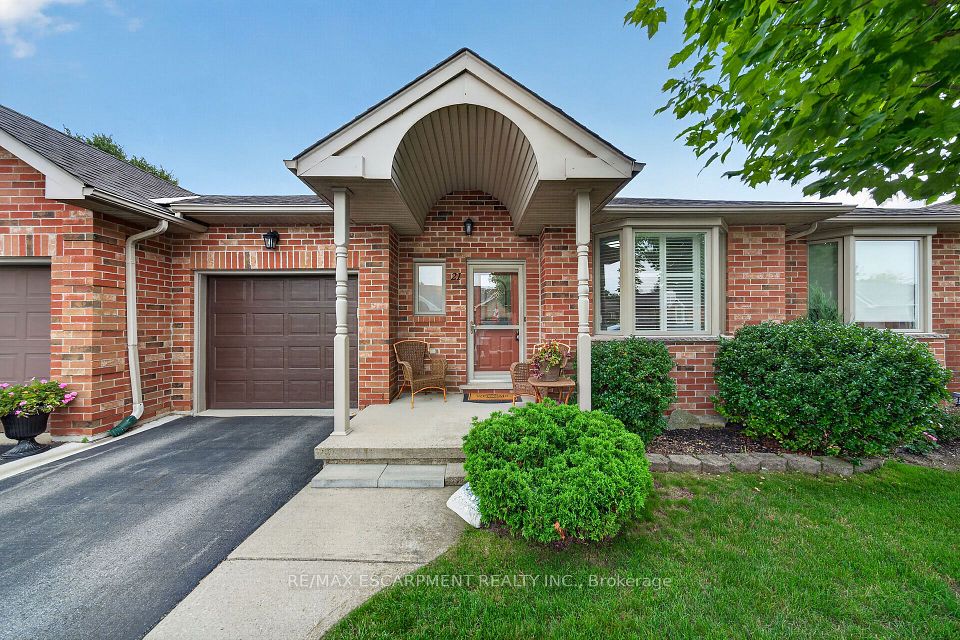 Condo Townhouse at 21 TWENTYPLACE Boulevard, Hamilton, ON L0R 1W0, Hamilton