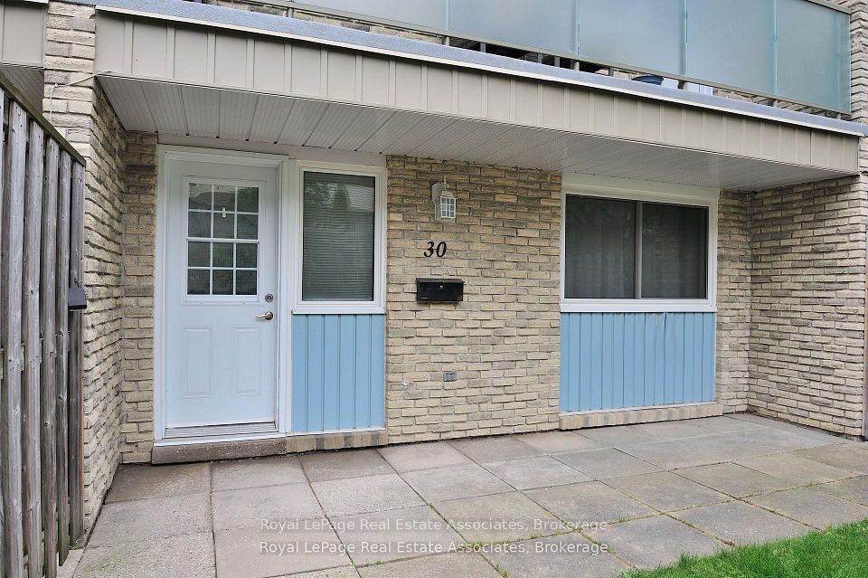 Condo Townhouse at 35 Breckenridge Drive 30, Kitchener, ON N2B 3H5, Kitchener