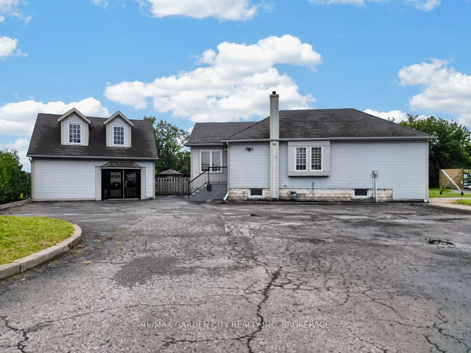 141 Eastchester Avenue, St. Catharines, ON L2P 2Z5