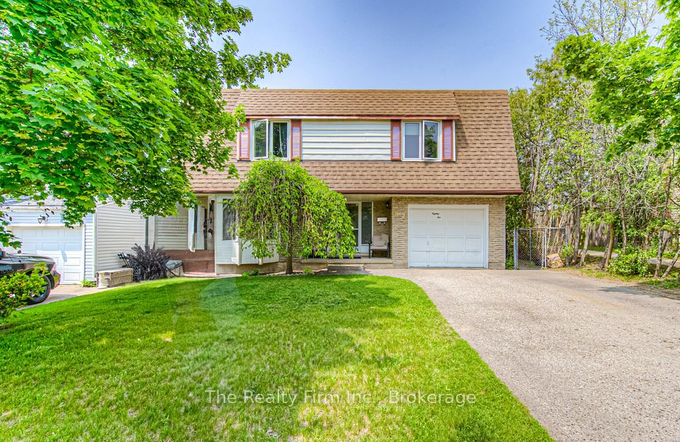 Detached at 82 Roseneath Crescent, Kitchener, ON N2E 1V9, Kitchener