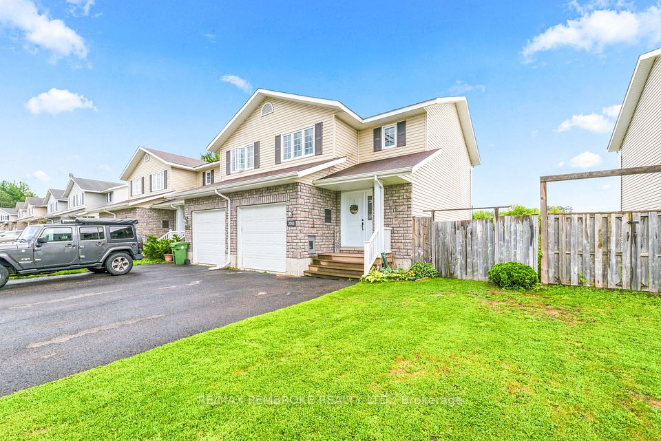 3003 Sandstone Crescent, Petawawa, ON K8H 0B2 at 3003 Sandstone Crescent, Petawawa, ON K8H 0B2, Petawawa, ON, K8H 0B2