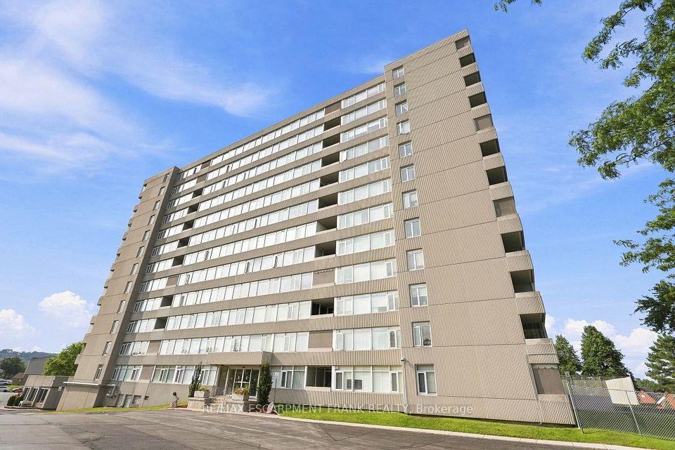 40 Harrisford Street 904, Hamilton, ON L8K 6N1 at 40 Harrisford Street 904, Hamilton, ON L8K 6N1, Hamilton, ON, L8K 6N1