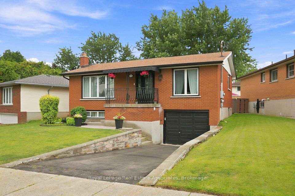 15 Quay Court, Hamilton, ON L8W 1R2 at 15 Quay Court, Hamilton, ON L8W 1R2, Hamilton, ON, L8W 1R2