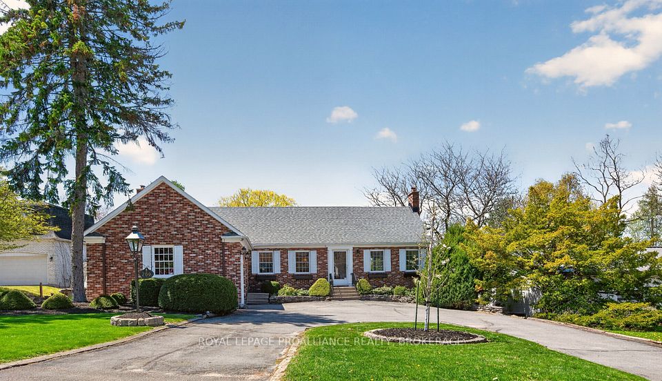 209 Fairway Hill Crescent, Kingston, ON K7M 2B5 at 209 Fairway Hill Crescent, Kingston, ON K7M 2B5, Kingston, ON, K7M 2B5
