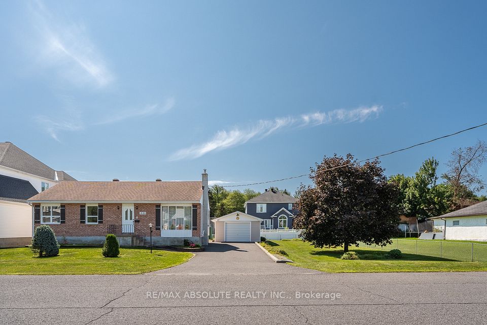 1880 Kingsdale Avenue, Blossom Park - Airport and Area, ON K1T 1J1 at 1880 Kingsdale Avenue, Blossom Park - Airport and Area, ON K1T 1J1, Blossom Park - Airport and Area, ON, K1T 1J1