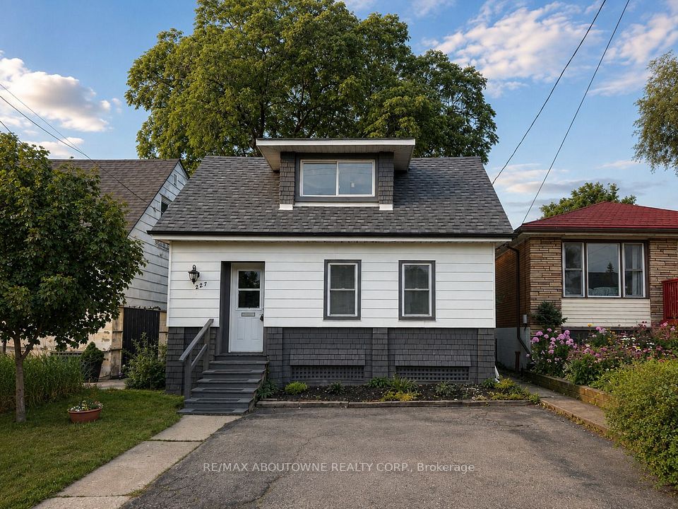 227 East 23rd Street, Hamilton, ON L8V 2X2 at 227 East 23rd Street, Hamilton, ON L8V 2X2, Hamilton, ON, L8V 2X2