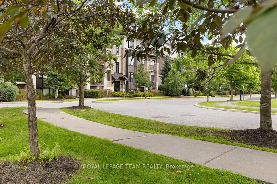 655 Beauparc Private 104, Cyrville - Carson Grove - Pineview, ON K1J 0A2 at 655 Beauparc Private 104, Cyrville - Carson Grove - Pineview, ON K1J 0A2, Cyrville - Carson Grove - Pineview, ON, K1J 0A2