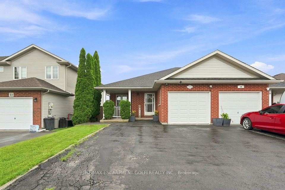 13 Golden Acres Drive, West Lincoln, ON L0R 2A0 at 13 Golden Acres Drive, West Lincoln, ON L0R 2A0, West Lincoln, ON, L0R 2A0