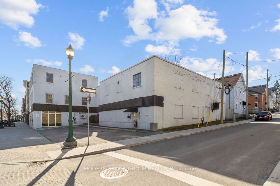 26 King Street E, Brockville, ON K6V 1A9
