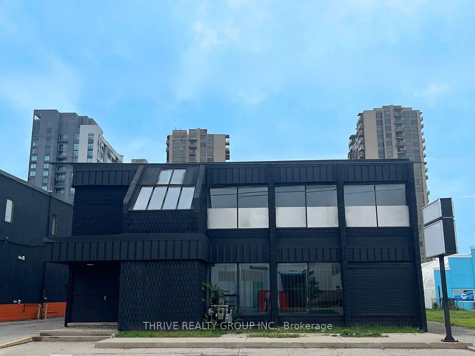 724 York Street, London East, ON N5W 2S8
