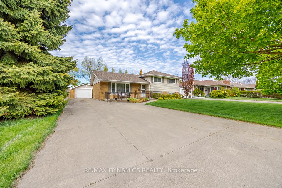 87 Rochelle Drive, St. Catharines, ON L2M 6Y7 at 87 Rochelle Drive, St. Catharines, ON L2M 6Y7, St. Catharines, ON, L2M 6Y7