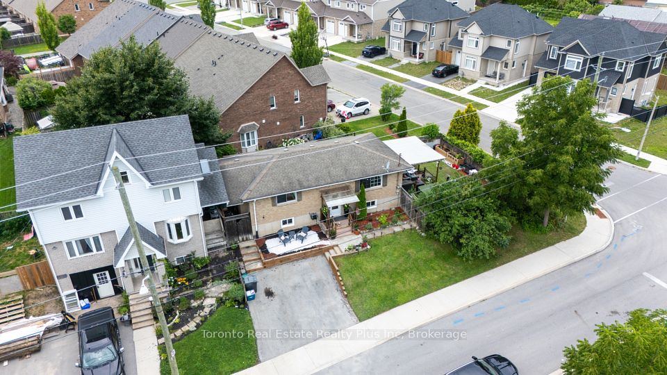 23 Moffatt Street, St. Catharines, ON L2P 2L4 at 23 Moffatt Street, St. Catharines, ON L2P 2L4, St. Catharines, ON, L2P 2L4