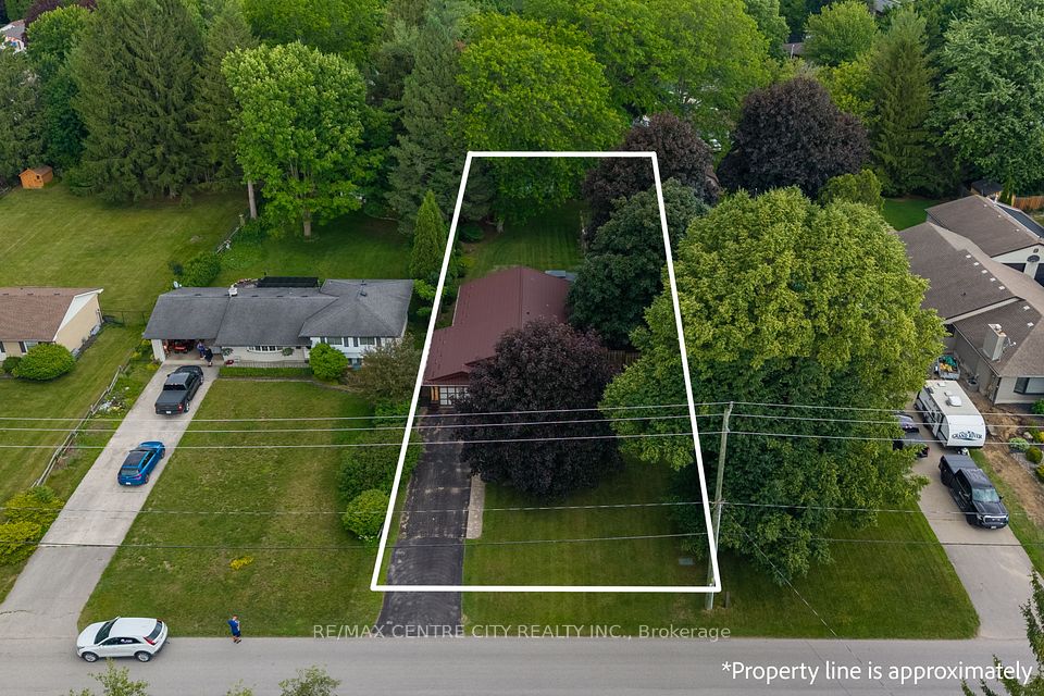 245 Dominion Street, Strathroy-Caradoc, ON N7G 3G9 at 245 Dominion Street, Strathroy-Caradoc, ON N7G 3G9, Strathroy-Caradoc, ON, N7G 3G9