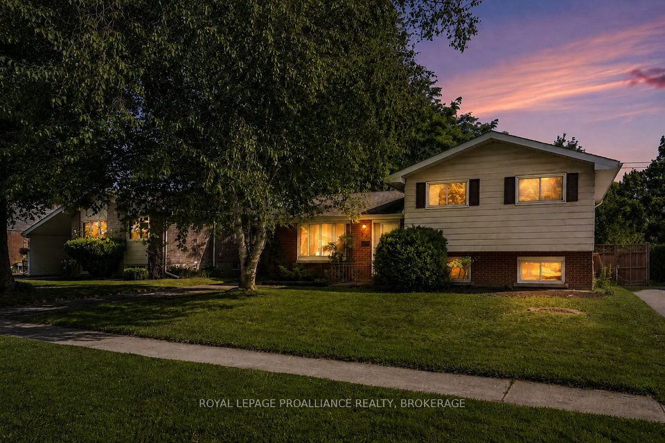 250 Glen Castle Road, Kingston, ON K7M 4N8 at 250 Glen Castle Road, Kingston, ON K7M 4N8, Kingston, ON, K7M 4N8