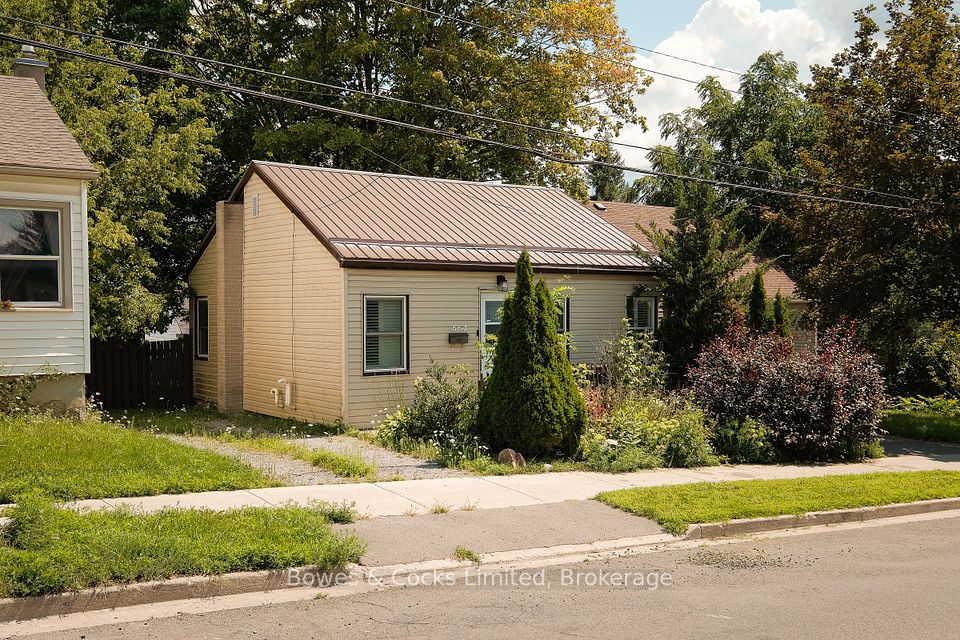 664 Park Street N, Peterborough, ON K9H 4S3 at 664 Park Street N, Peterborough, ON K9H 4S3, Peterborough, ON, K9H 4S3