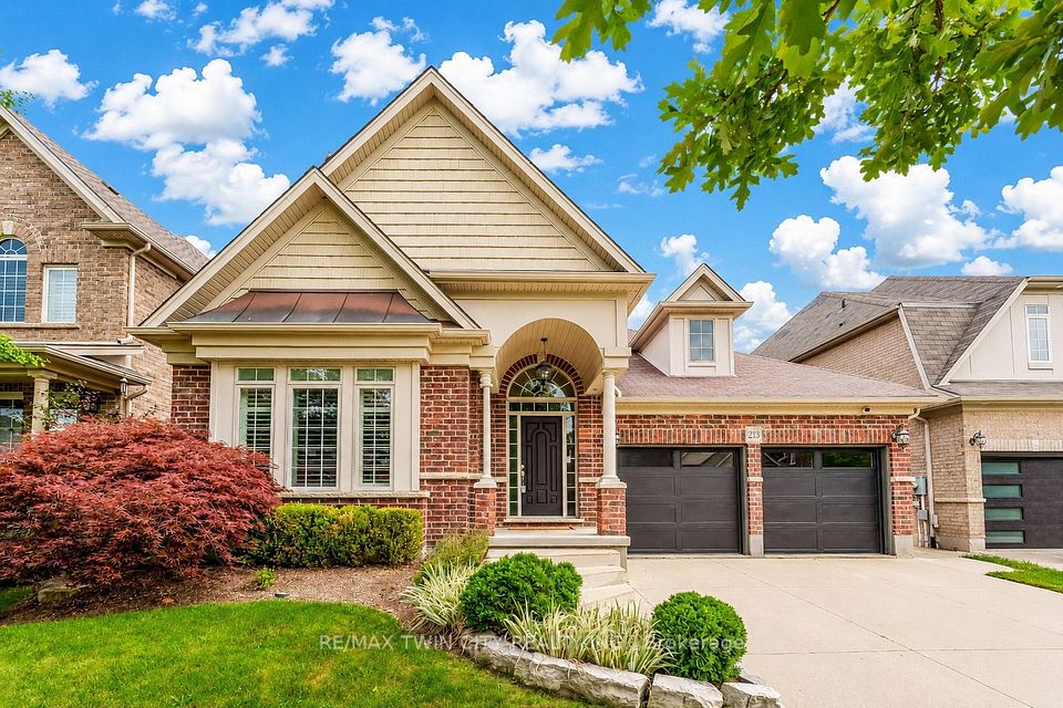 213 Edgewater Crescent, Kitchener, ON N2A 4M2 at 213 Edgewater Crescent, Kitchener, ON N2A 4M2, Kitchener, ON, N2A 4M2