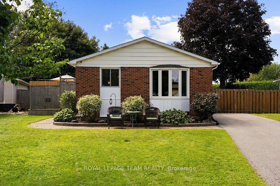 27 Ballantrae Way, Kanata, ON K2L 1N3 at 27 Ballantrae Way, Kanata, ON K2L 1N3, Kanata, ON, K2L 1N3