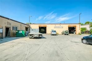 9 Meadow Lane, Hamilton, ON L9H 1L1