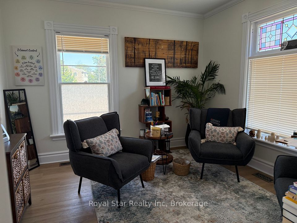 87 Waterloo Avenue, Guelph, ON N1H 3H6