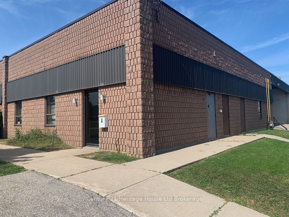 120 Turnbull Court, Cambridge, ON N1T 1H9