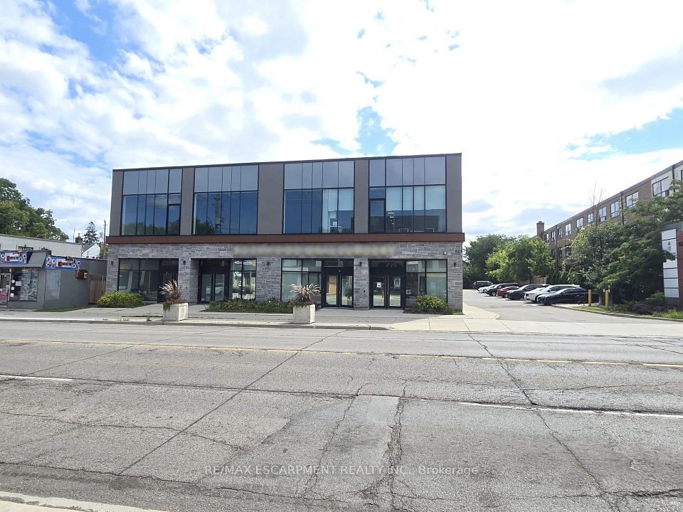 623 UPPER JAMES Street 202, Hamilton, ON L9C 2Y9