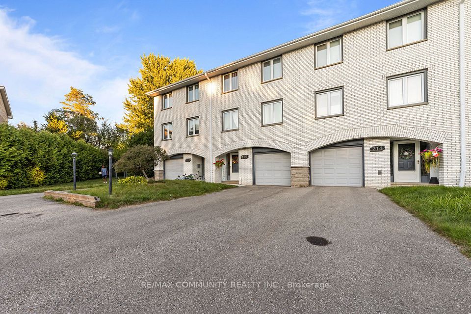 210-216 Homestead Crescent, London North, ON N6G 2E5
