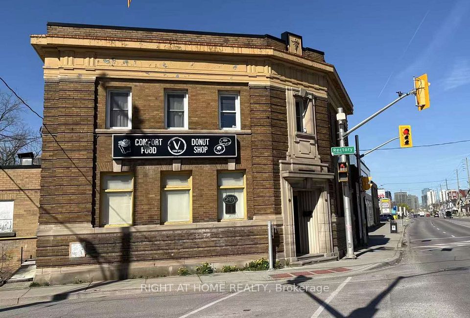 413 Hamilton Road, London East, ON N5Z 1R8
