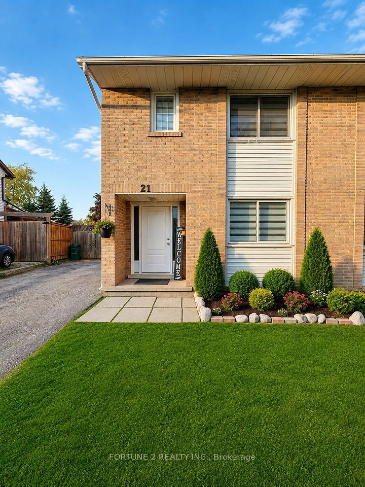 Semi-Detached  at 21 Roberts Crescent, Kitchener, ON N2E 1A6, Kitchener