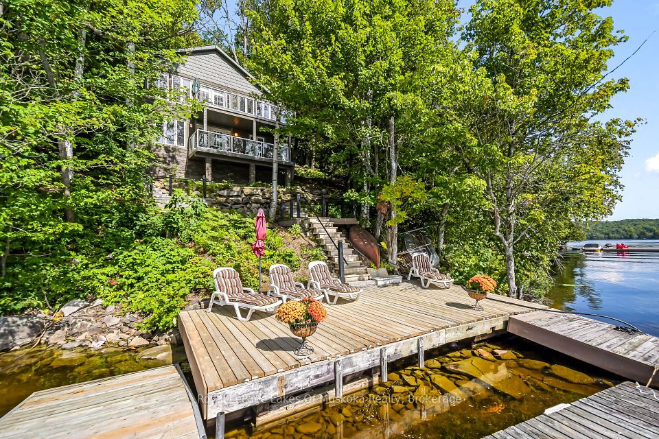 311 Lake Vernon W/A, Huntsville, ON P1H 2J2 at 311 Lake Vernon W/A, Huntsville, ON P1H 2J2, Huntsville, ON, P1H 2J2