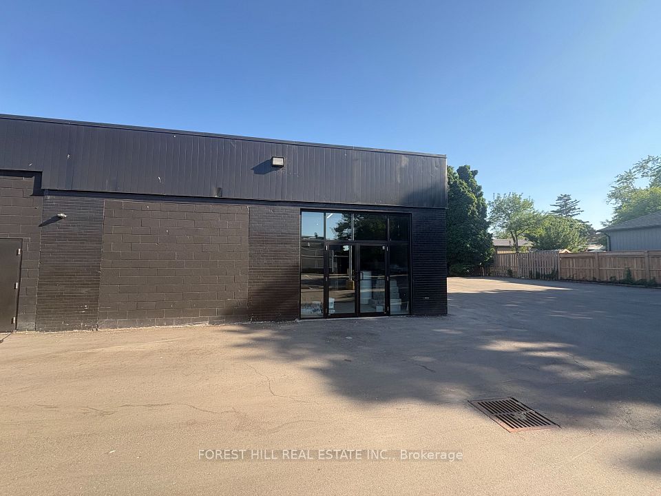 61 King George Road 3, Brantford, ON N3R 5K2