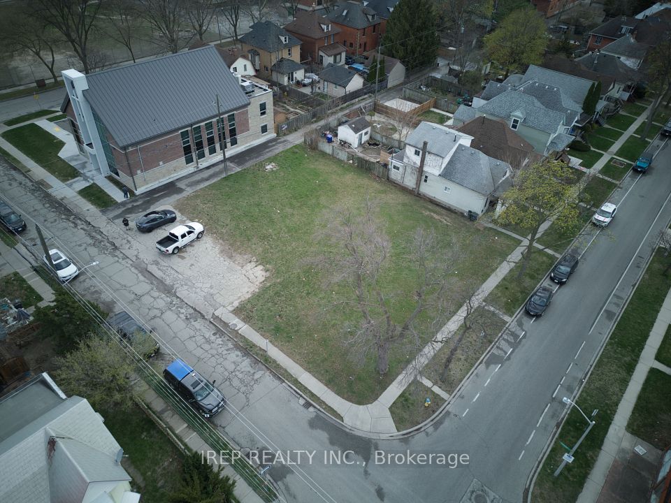808 Lincoln Road, Windsor, ON N8Y 2H1 at 808 Lincoln Road, Windsor, ON N8Y 2H1, Windsor, ON, N8Y 2H1