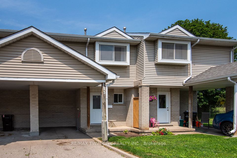 125 Sekura Crescent 13, Cambridge, ON N1R 8B4 at 125 Sekura Crescent 13, Cambridge, ON N1R 8B4, Cambridge, ON, N1R 8B4