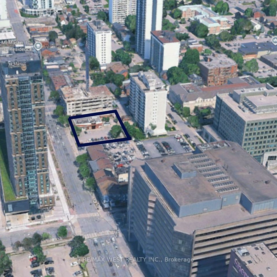 196 King Street W, Hamilton, ON L8P 1A5