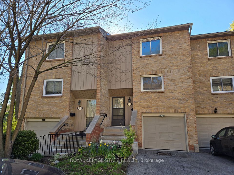95 Fonthill Road 2, Hamilton, ON L8V 4Z7 at 95 Fonthill Road 2, Hamilton, ON L8V 4Z7, Hamilton, ON, L8V 4Z7