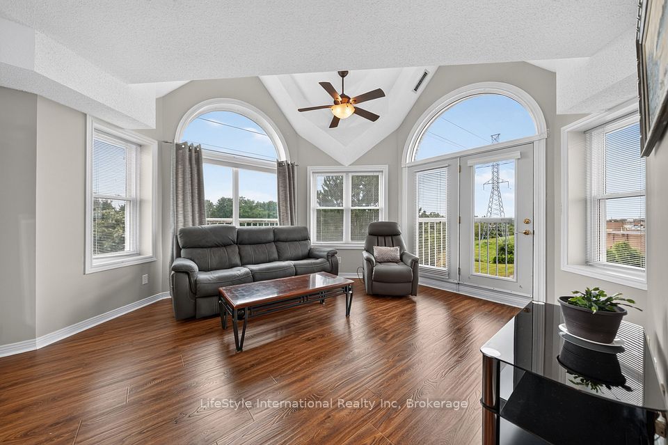 208 Silvercreek Parkway N 307, Guelph, ON N1H 8H2 at 208 Silvercreek Parkway N 307, Guelph, ON N1H 8H2, Guelph, ON, N1H 8H2
