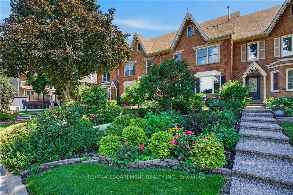 52 Sunvale Place, Hamilton, ON L8E 4Z7 at 52 Sunvale Place, Hamilton, ON L8E 4Z7, Hamilton, ON, L8E 4Z7