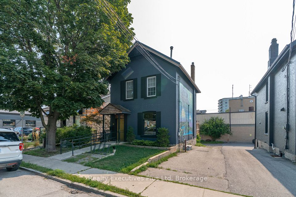 83 Surrey Street E, Guelph, ON N1H 3P7
