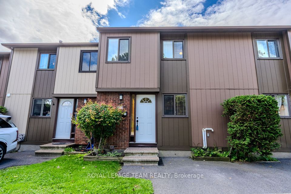 2 Larkshire Lane B, Barrhaven, ON K2J 1Y6 at 2 Larkshire Lane B, Barrhaven, ON K2J 1Y6, Barrhaven, ON, K2J 1Y6