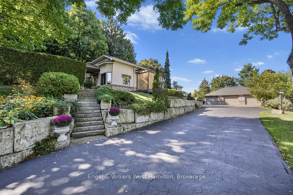 94 8 Highway, Hamilton, ON L9H 4V5 at 94 8 Highway, Hamilton, ON L9H 4V5, Hamilton, ON, L9H 4V5