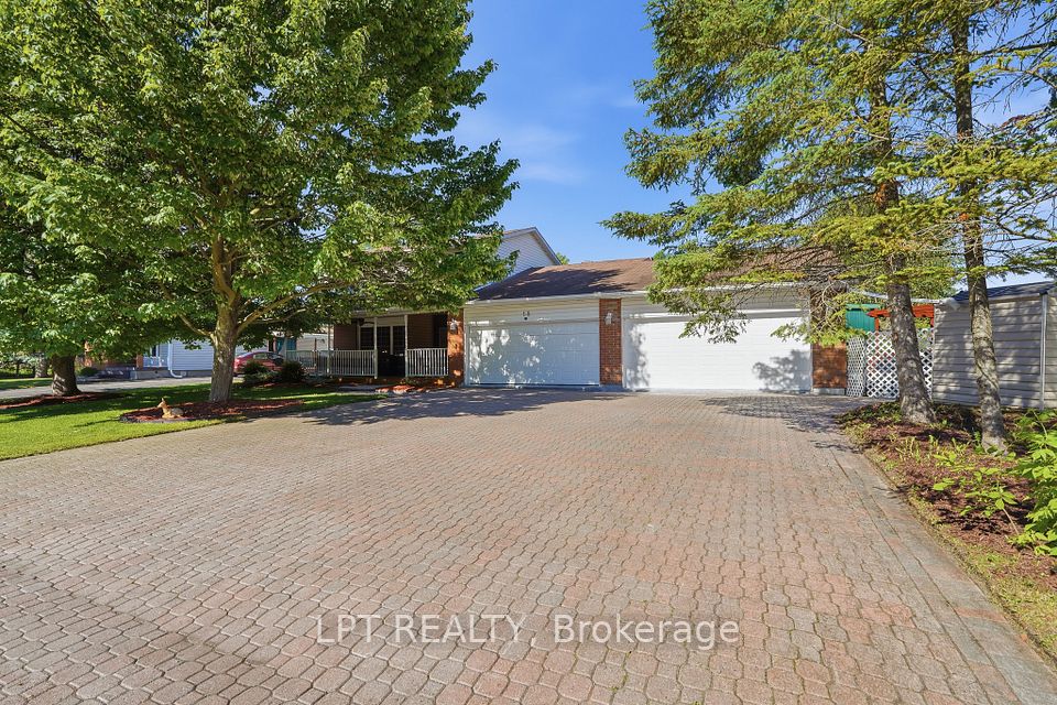 18 Louise Crescent, Russell, ON K0A 1W0 at 18 Louise Crescent, Russell, ON K0A 1W0, Russell, ON, K0A 1W0