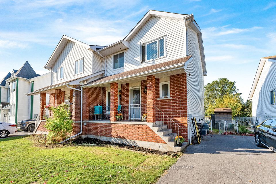 944 Warburton Crescent, Kingston, ON K7M 8L1 at 944 Warburton Crescent, Kingston, ON K7M 8L1, Kingston, ON, K7M 8L1