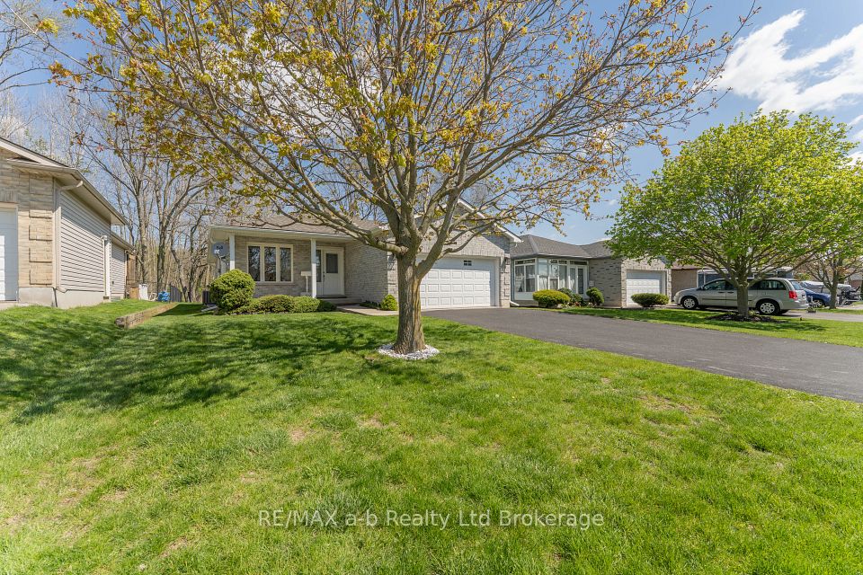 44 Beech Boulevard, Tillsonburg, ON N4G 5R8 at 44 Beech Boulevard, Tillsonburg, ON N4G 5R8, Tillsonburg, ON, N4G 5R8